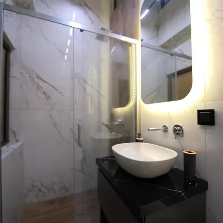 Luxury In Private Pool & Smart Βίλα Βουρλά